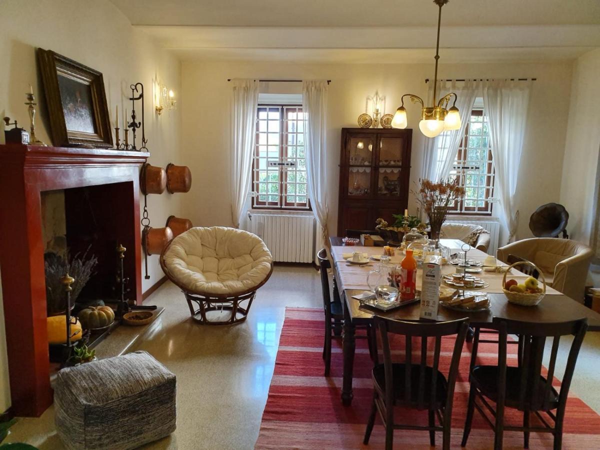 Hostal Casa Zia Cianetta Residenza Di Campagna Capodacqua  Exterior foto